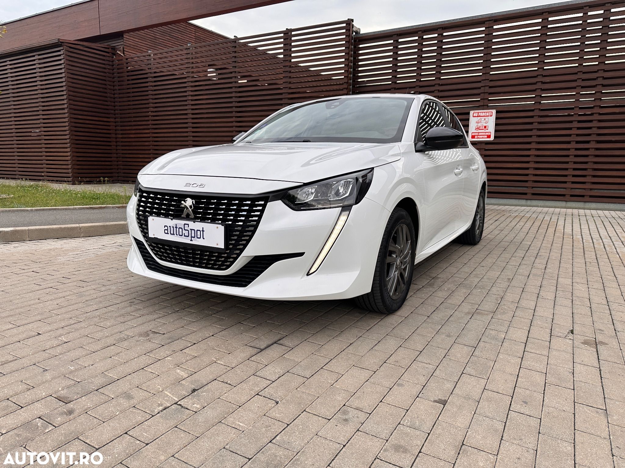 Peugeot 208 1.2L PureTech 75 S&S BVM5 Active - 1