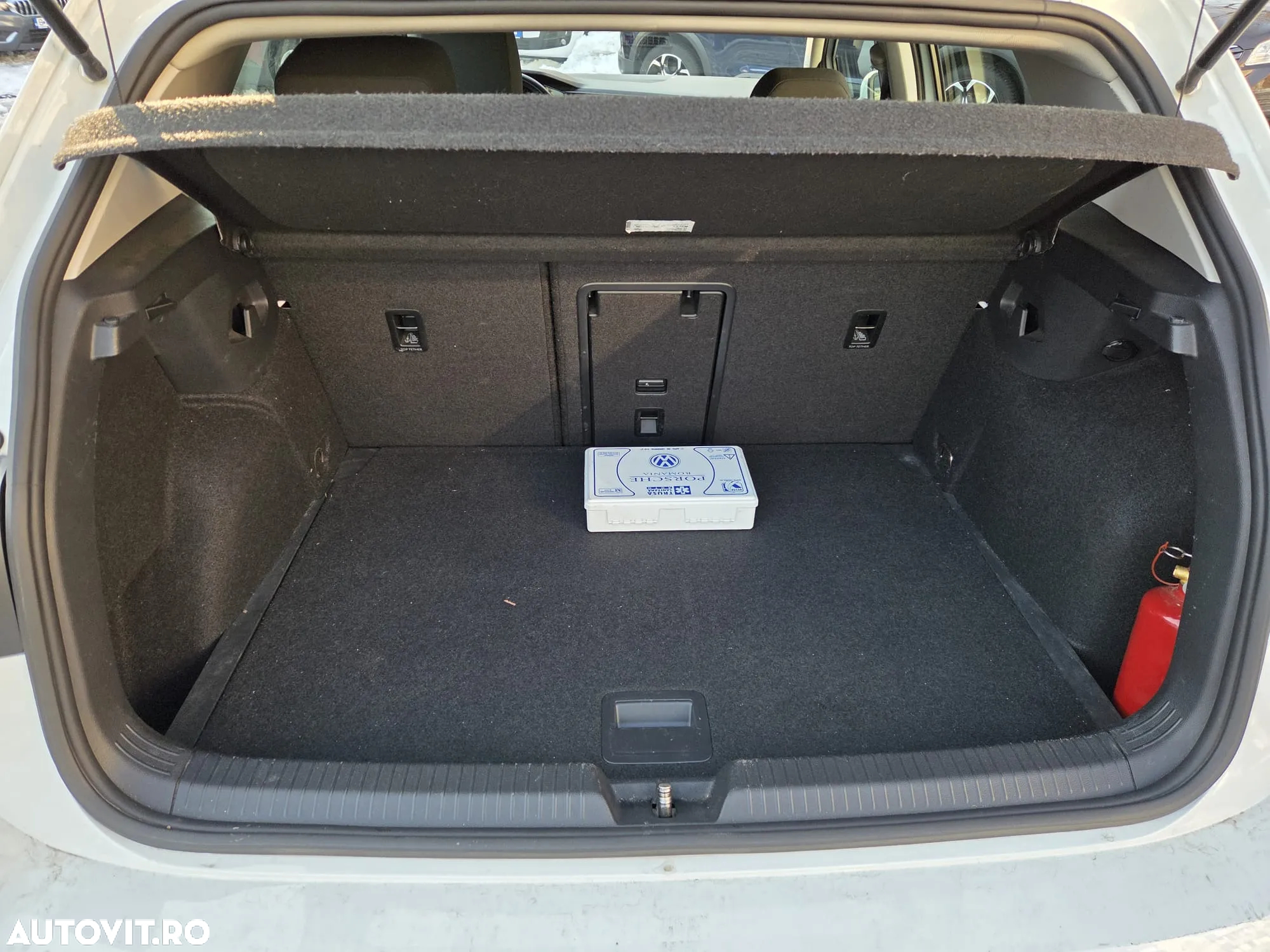 Volkswagen Golf 2.0 TDI DSG Style - 22