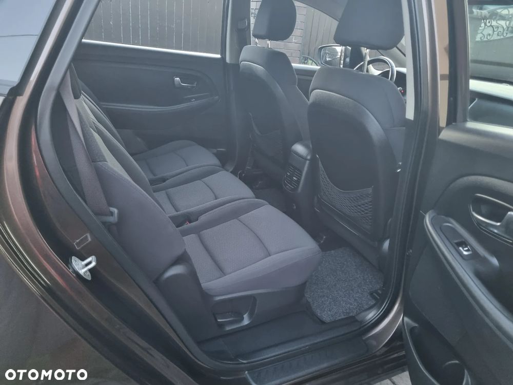 Kia Carens 1.7 CRDi 115 Fifa World Cup Edition - 29