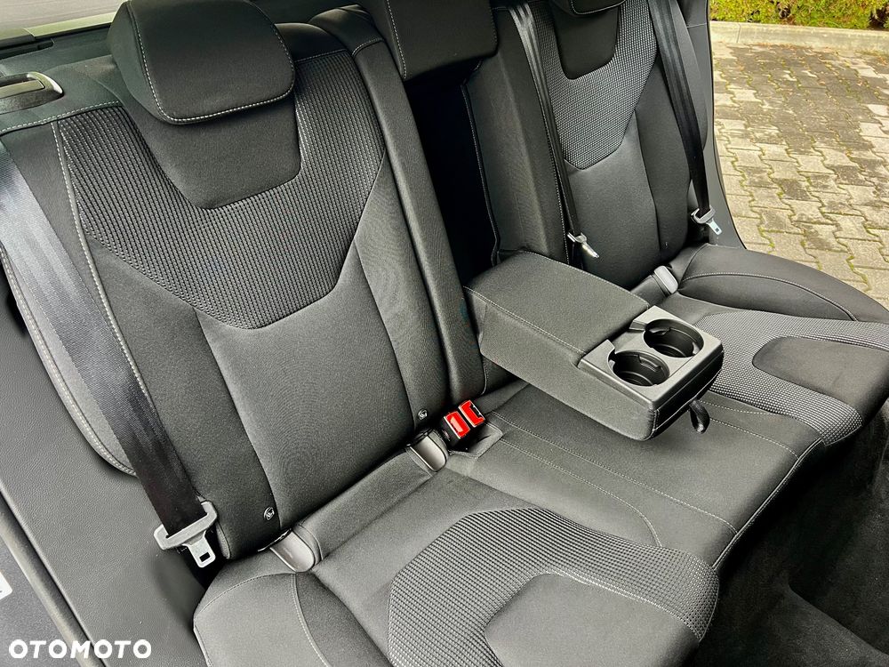 Ford Mondeo 2.0 EcoBlue Titanium - 27