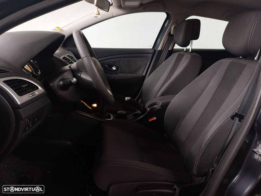 Renault Mégane Sport Tourer 1.5 dCi Dynamique - 4