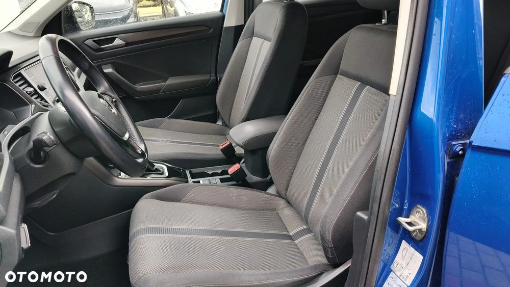 Volkswagen T-Roc - 10