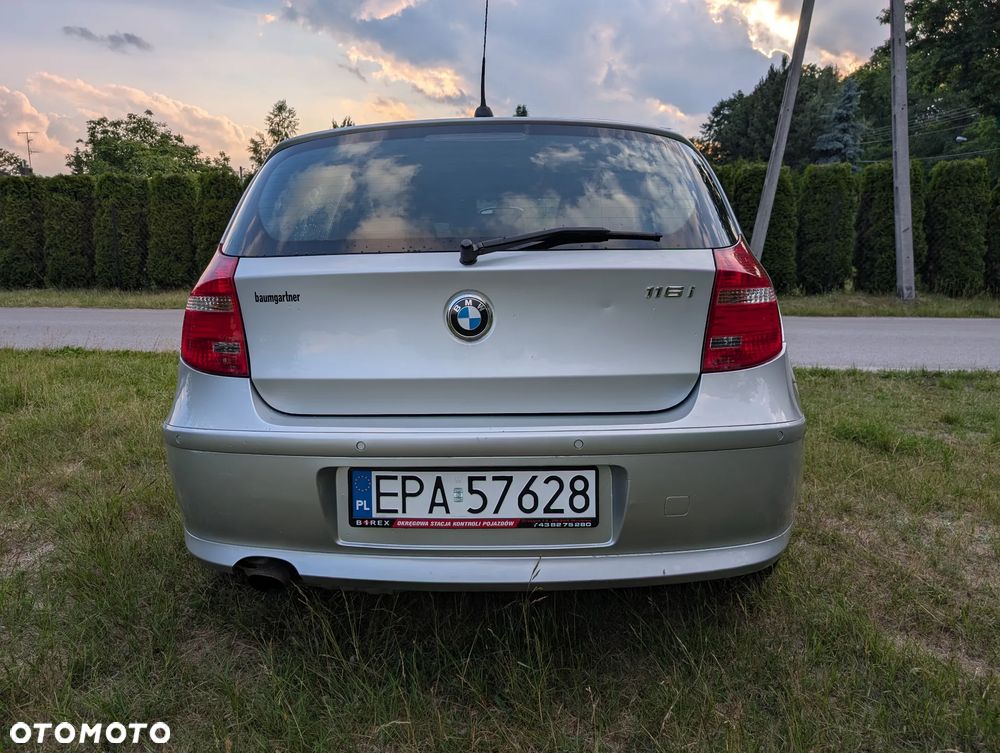 BMW Seria 1 116i - 6