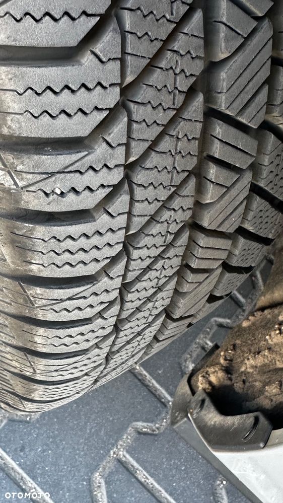 Ford Focus 1.5 TDCi Trend Sport PowerShift - 8