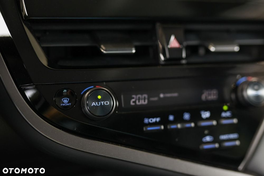 Toyota Camry - 20