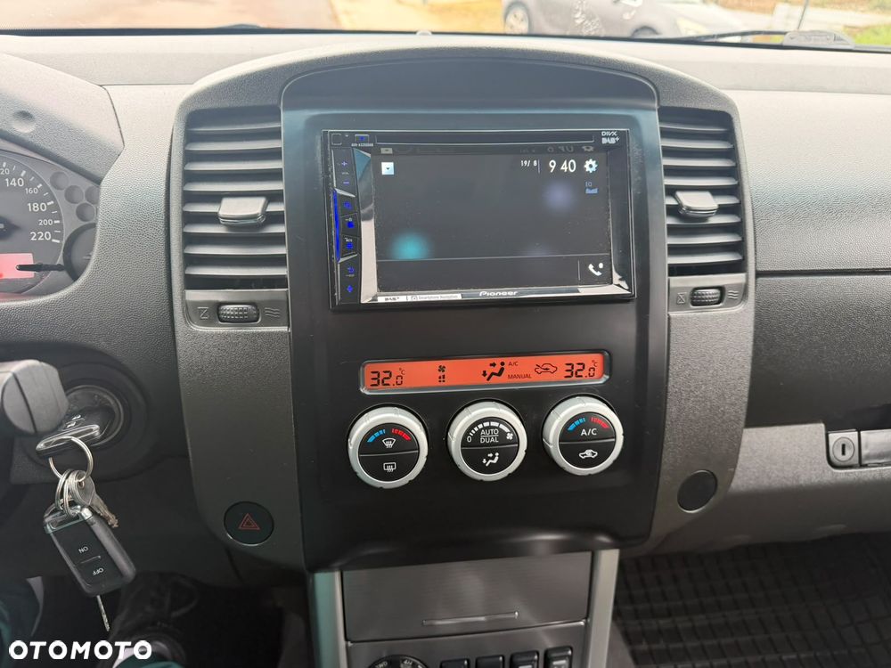 Nissan Navara XE - 20