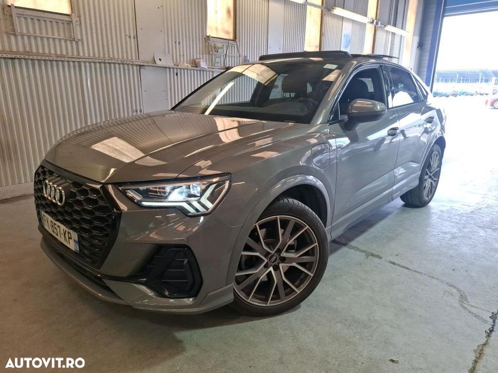 AUDI Q3 2021