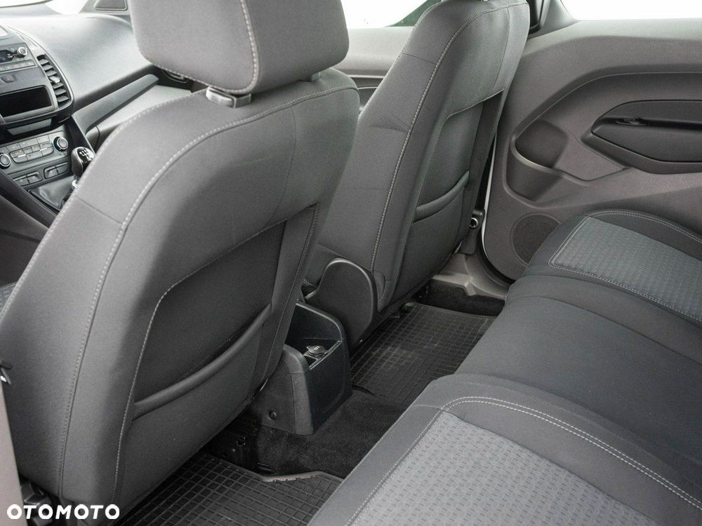 Ford Transit Connect - 19