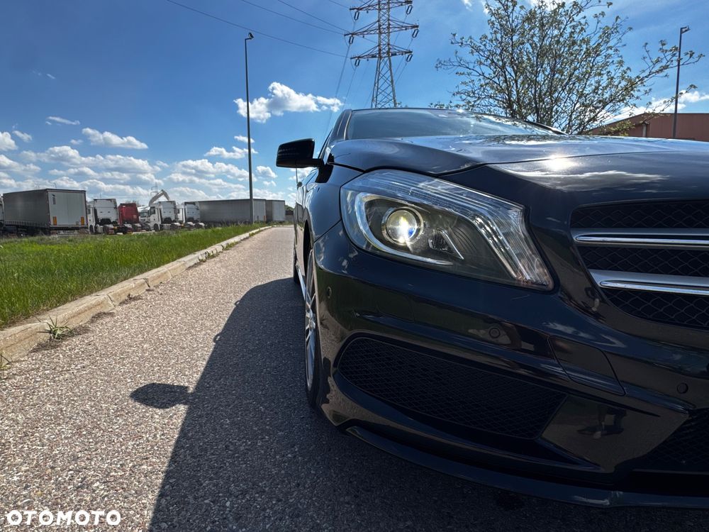 Mercedes-Benz Klasa A 180 AMG Line - 19