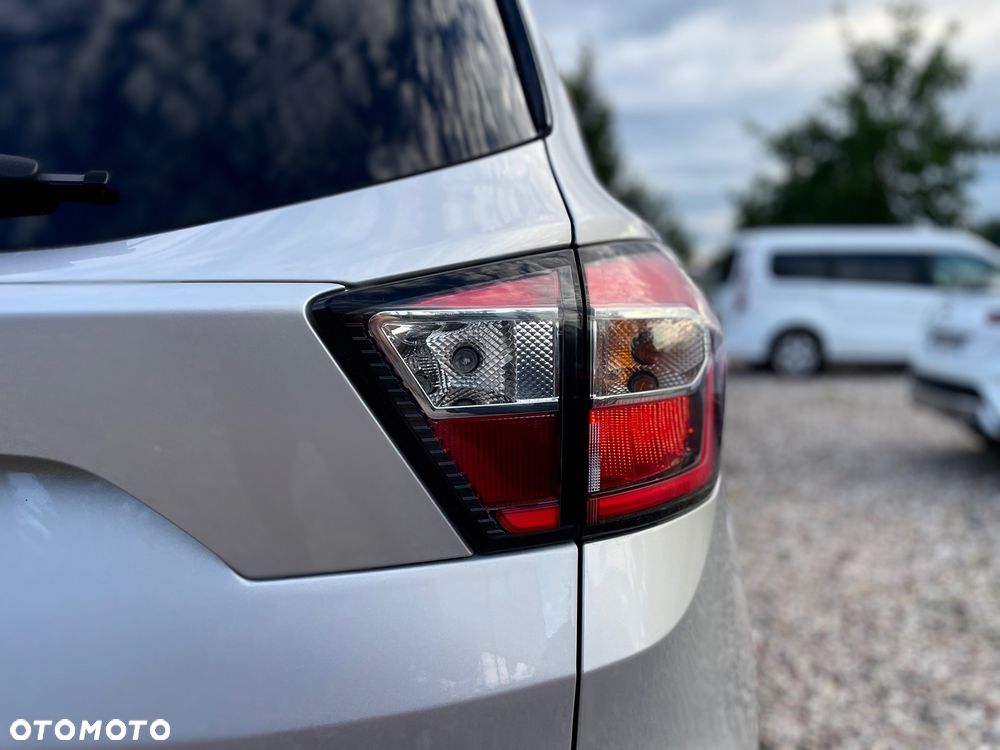 Ford Kuga 2.0 TDCi 4x4 Titanium - 32