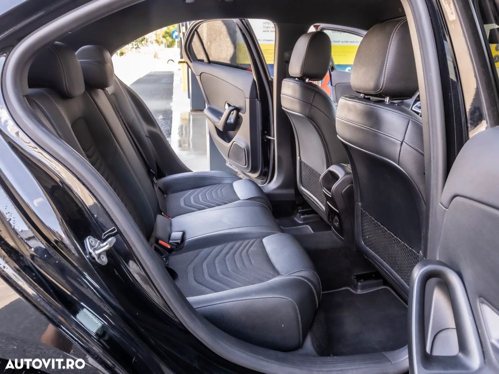 Mercedes-Benz A 250 e Sedan 8G-DCT - 6
