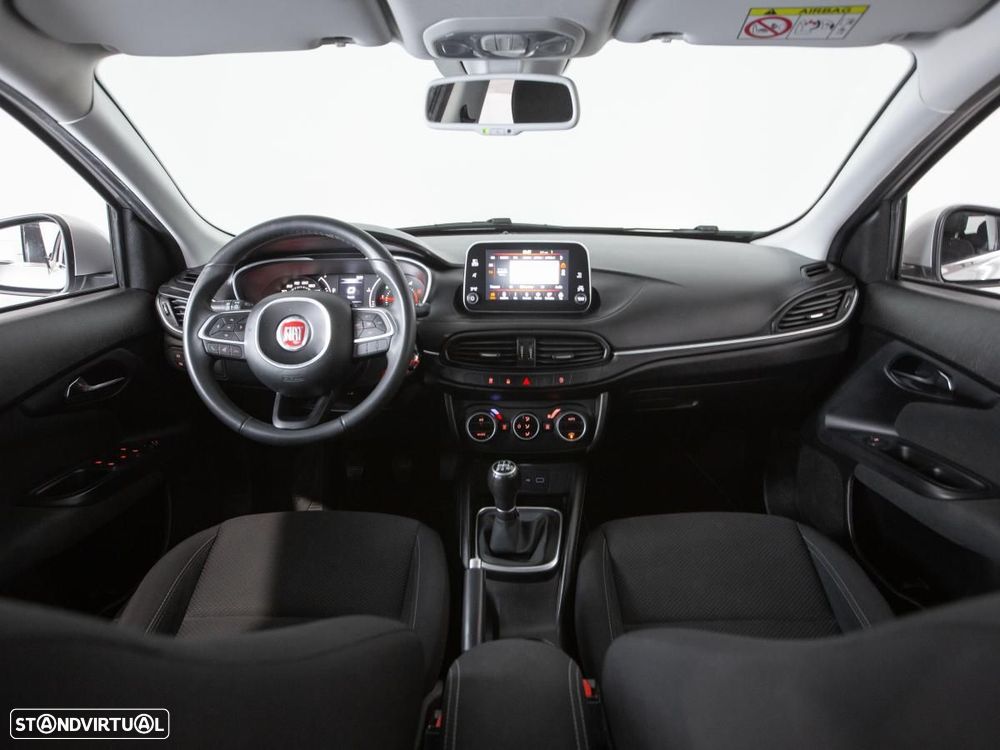 Fiat Tipo Station Wagon 1.3 M-Jet Lounge - 6