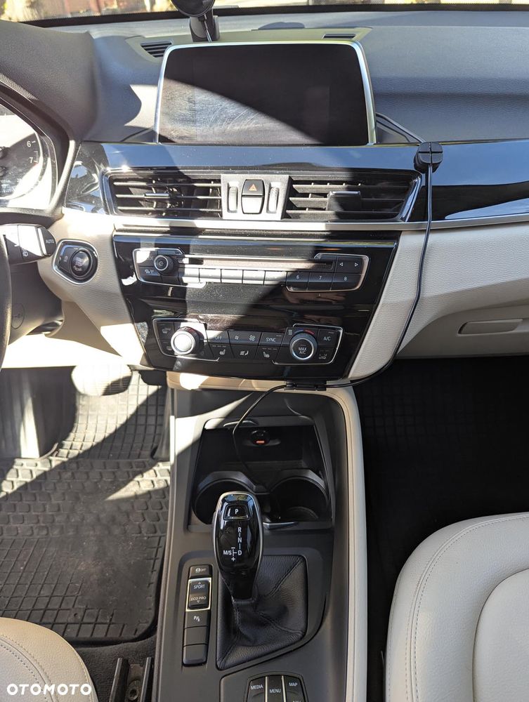 BMW X1 sDrive18i GPF Advantage - 12