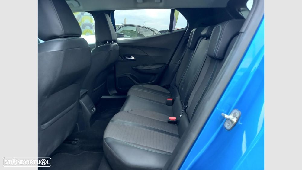 Peugeot 2008 1.2 PureTech Allure - 16