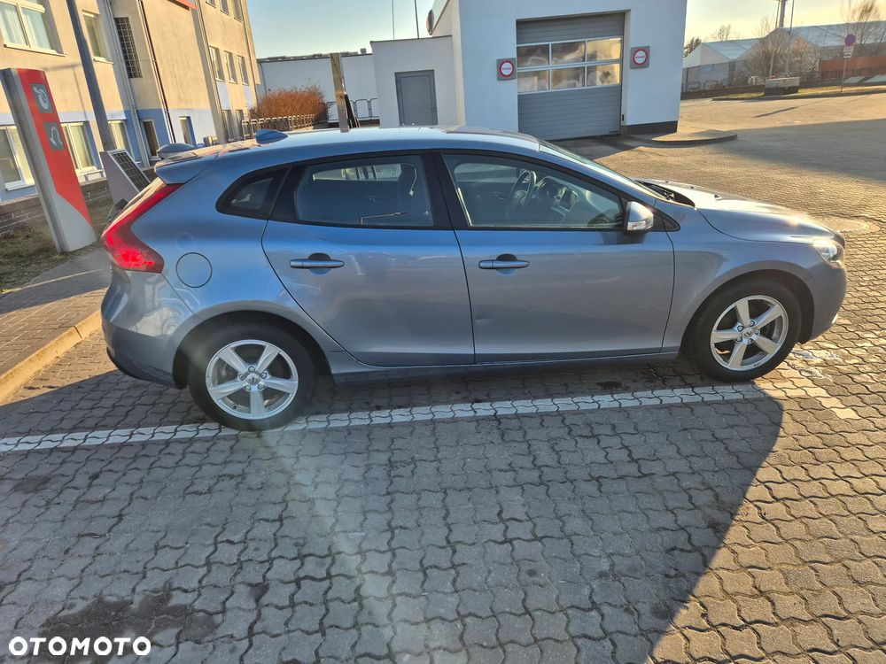 Volvo V40 - 8