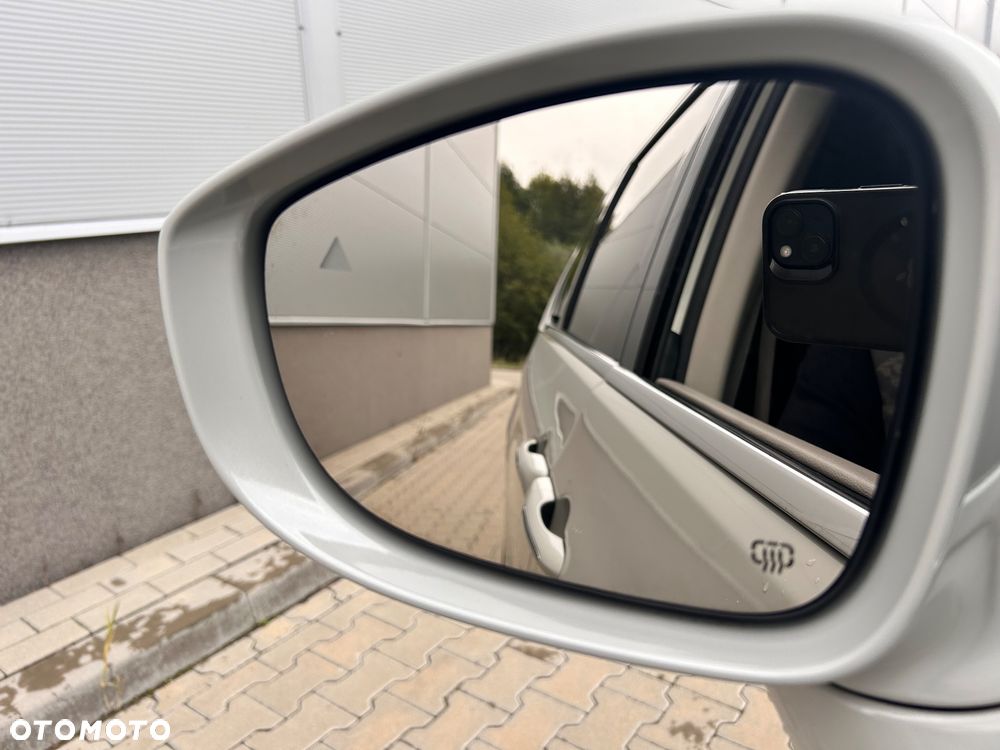 Chrysler Pacifica - 17