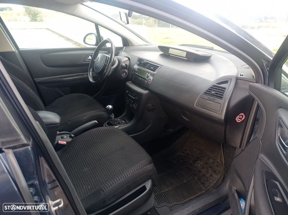 Citroën C4 1.4 16V SX - 6