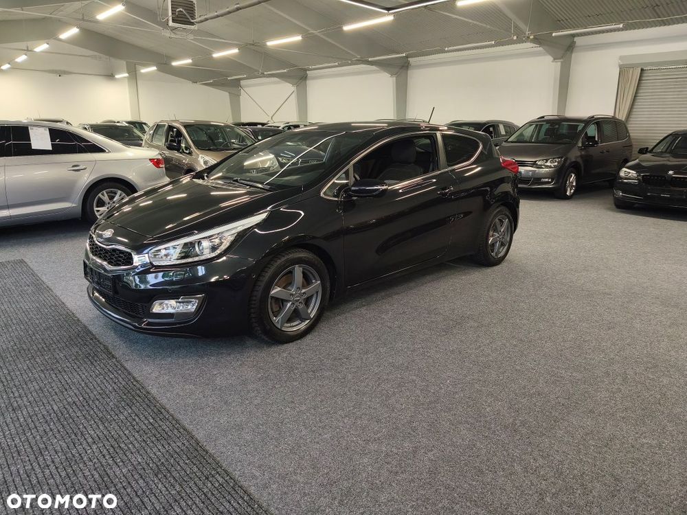 Kia Ceed 1.6 GDI Smart Plus - 1