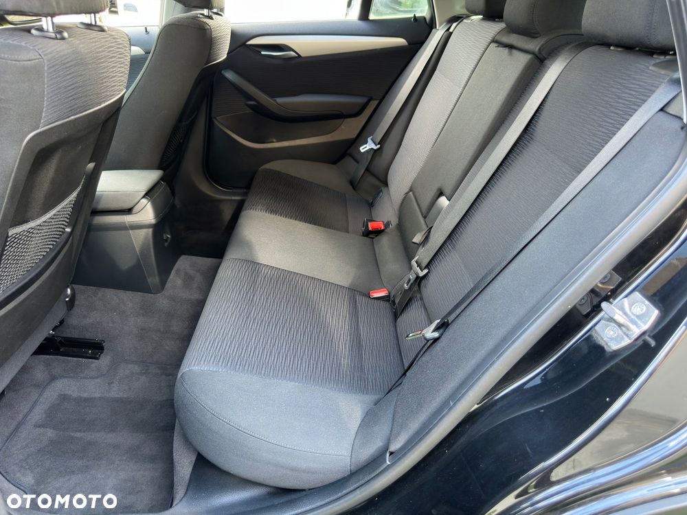 BMW X1 sDrive18d xLine - 8