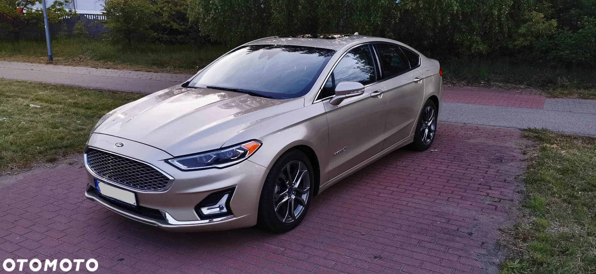 Ford Mondeo 2.0 Hybrid Titanium - 17