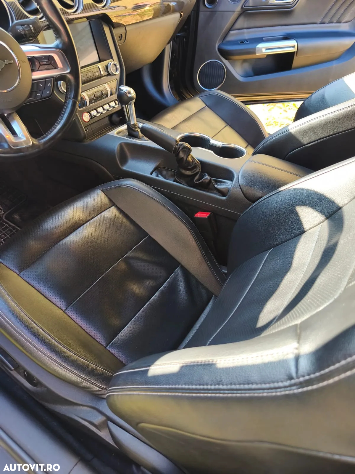 Ford Mustang 2.3 Eco Boost Aut. - 12