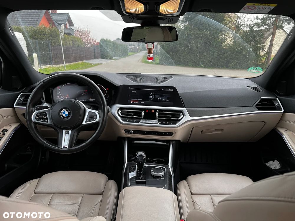 BMW Seria 3 320d xDrive Sport Line Shadow sport - 29