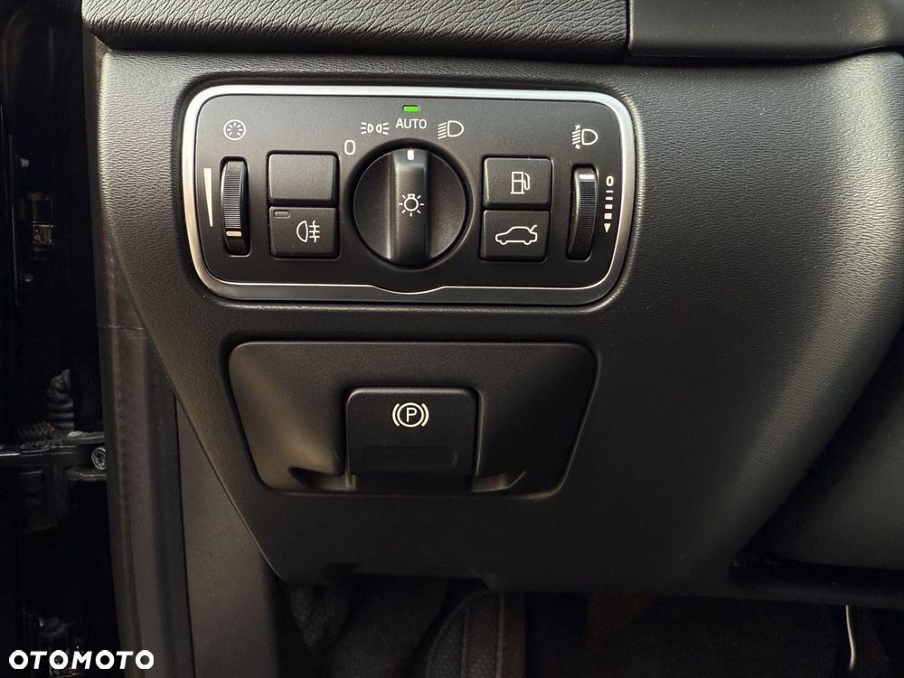 Volvo V60 Cross Country - 14