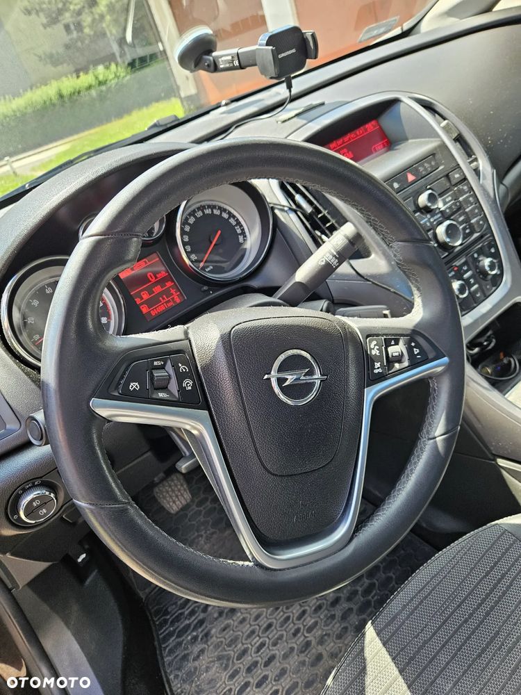Opel Astra - 11
