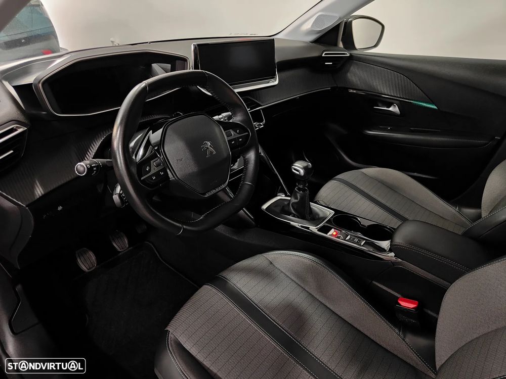 Peugeot 208 1.2 PureTech Allure Pack - 26