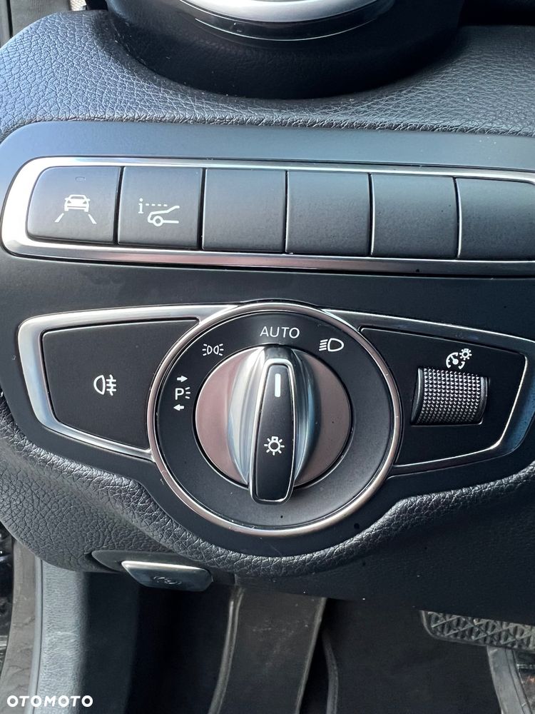 Mercedes-Benz Klasa C 220 d 9G-TRONIC Avantgarde - 33