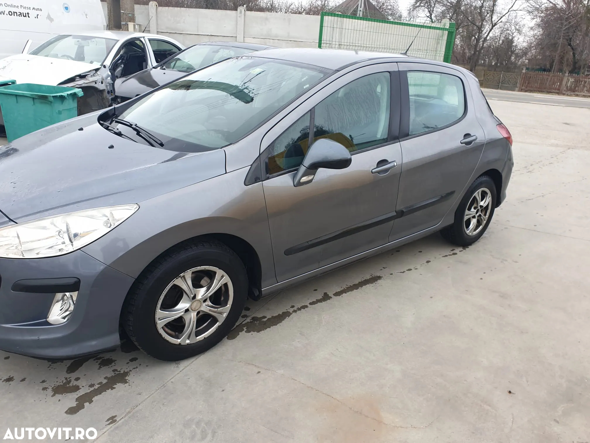 Dezmembrez Peugeot 308 - 3