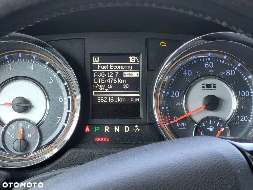 Chrysler Town & Country 3.6 Limited - 6
