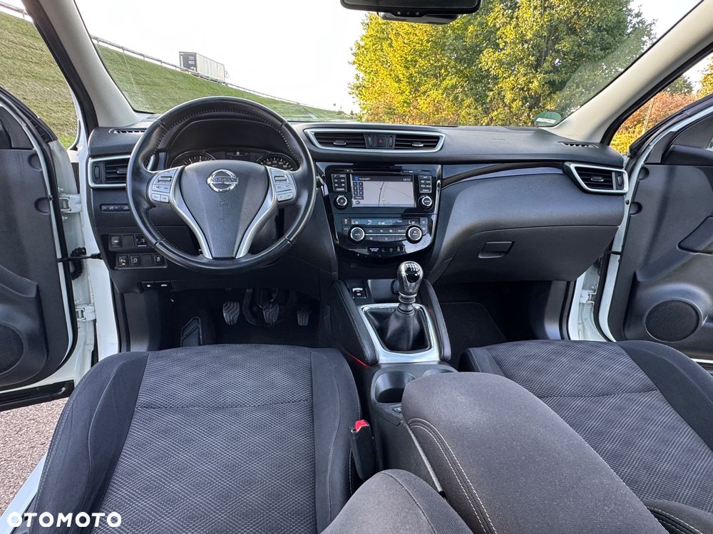 Nissan Qashqai 1.6 DIG-T Tekna+ - 29