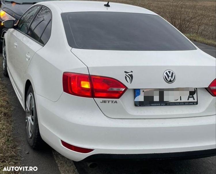 Volkswagen Jetta 1.6 TDI CR DPF BMT Trendline - 3