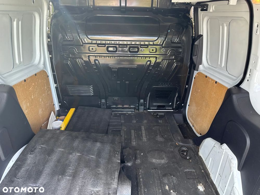 Ford Transit Connect - 9