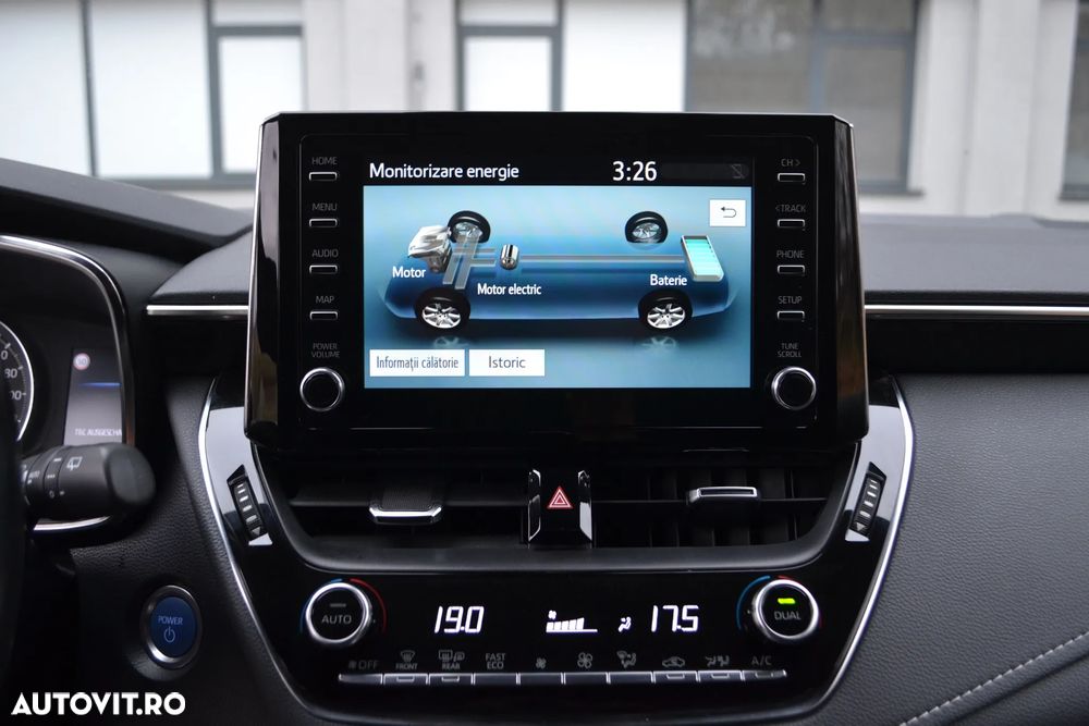 Toyota Corolla 2.0 HSD Exclusive - 16