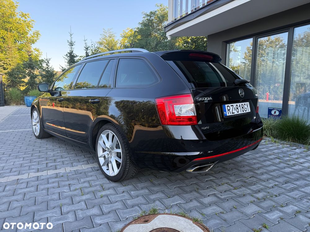 Skoda Octavia 2.0 TDI SCR 4x4 RS DSG - 3