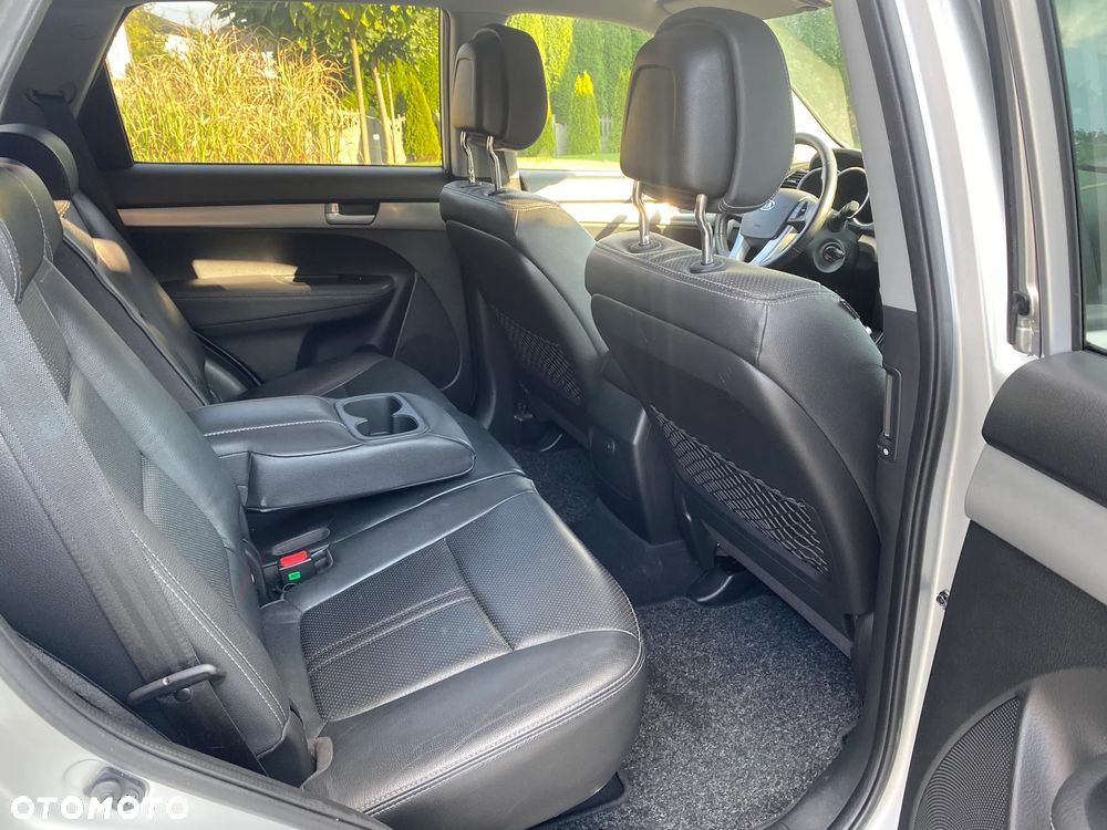 Kia Sorento - 8