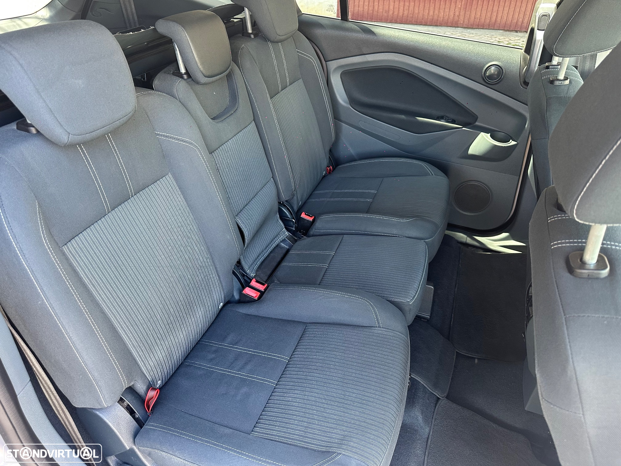 Ford Grand C-Max 1.6 TDCi Titanium - 20