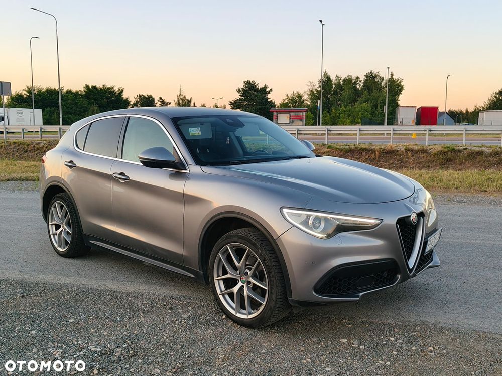 Alfa Romeo Stelvio - 5