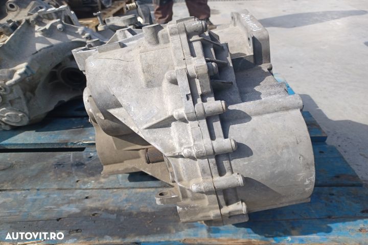 CUTIE DE VITEZE 2.0 TDI 4X4 KUC Volkswagen VW Tiguan 1 5N [2007 - 201 - 3