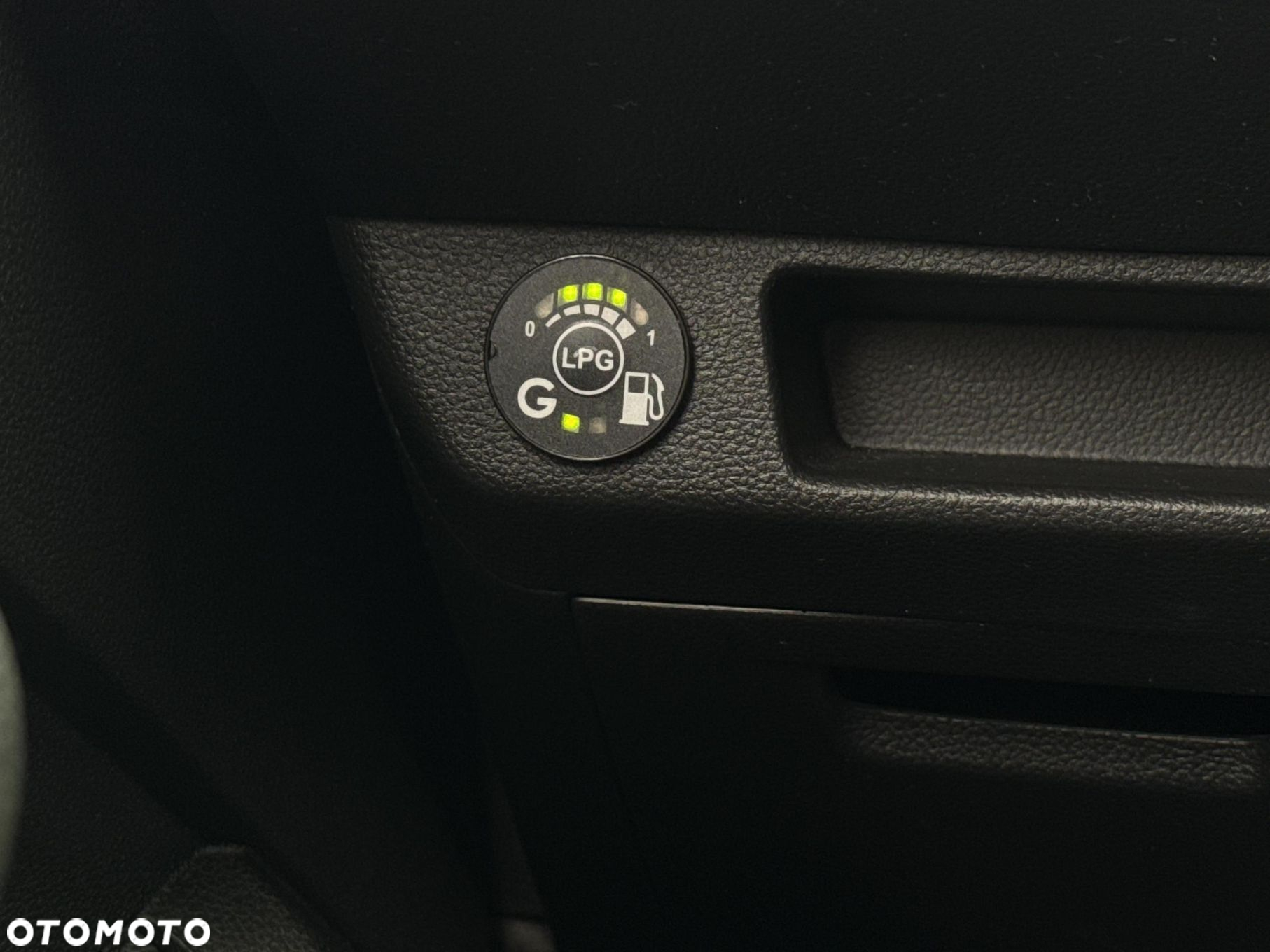 Renault Clio - 16
