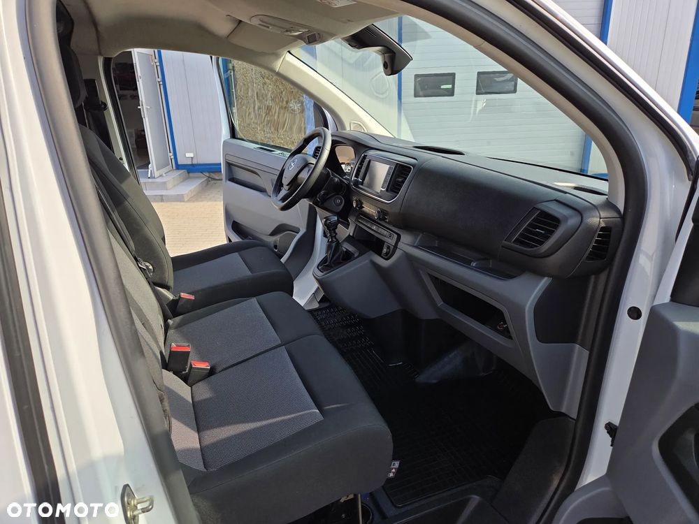 Opel Vivaro - 28