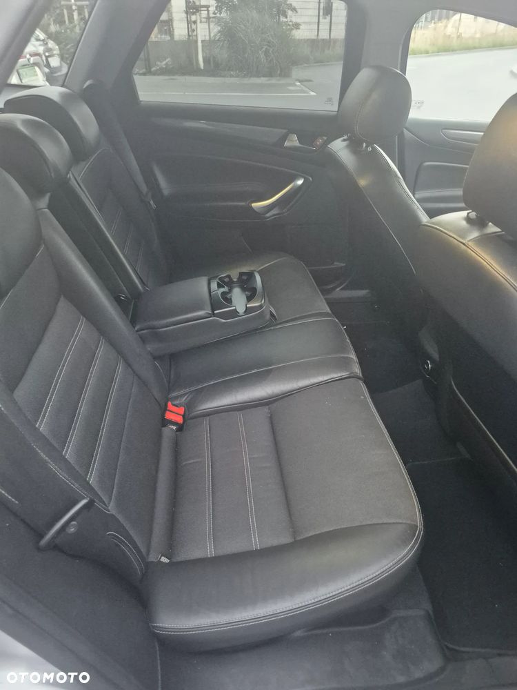 Ford Mondeo 2.0 TDCi Titanium X - 25