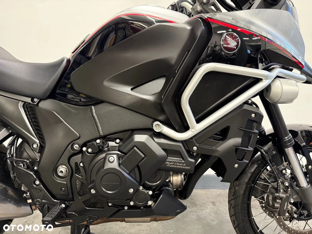 Honda VFR - 16