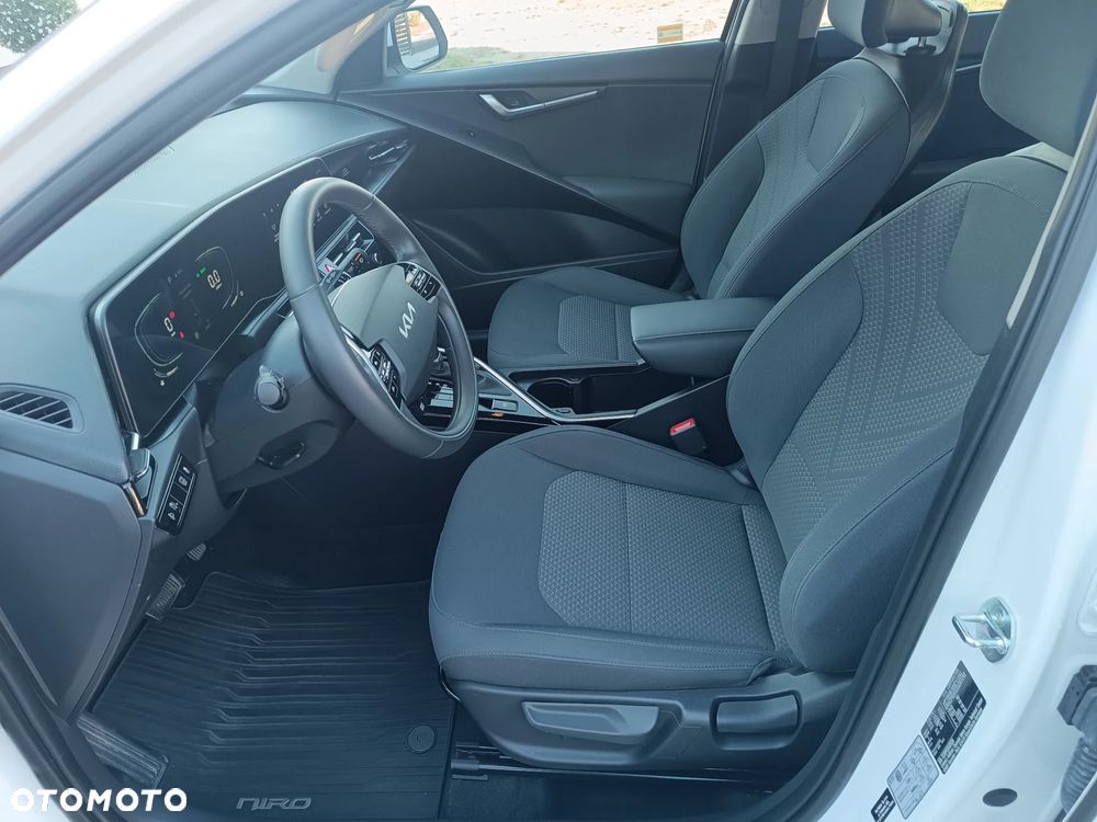 Kia Niro 1.6 GDI Hybrid M - 22