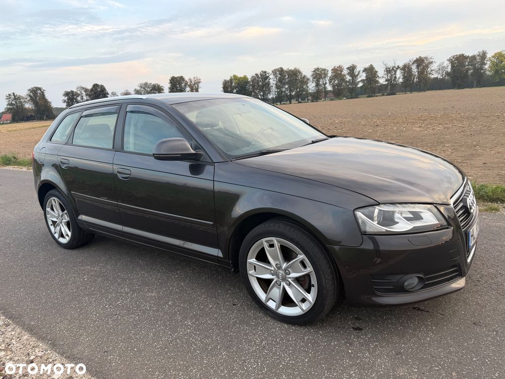 Audi A3 Sportback - 16