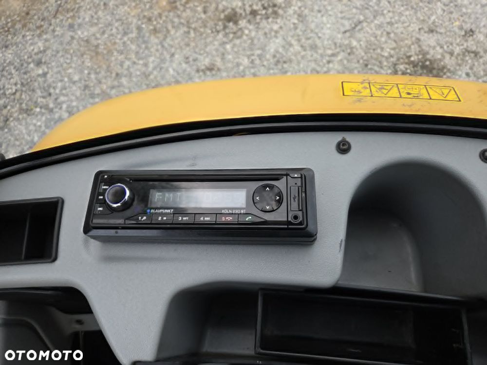 Caterpillar CAT 301. 7D - 15