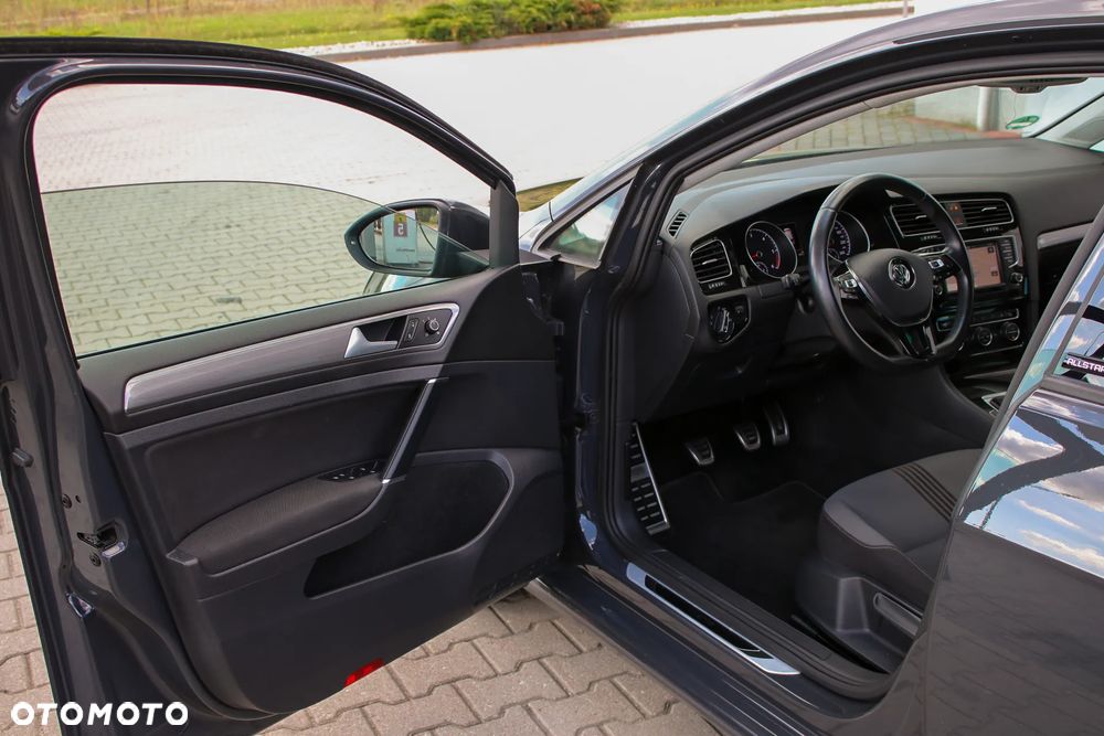 Volkswagen Golf 2.0 TDI BlueMotion Technology Allstar - 32