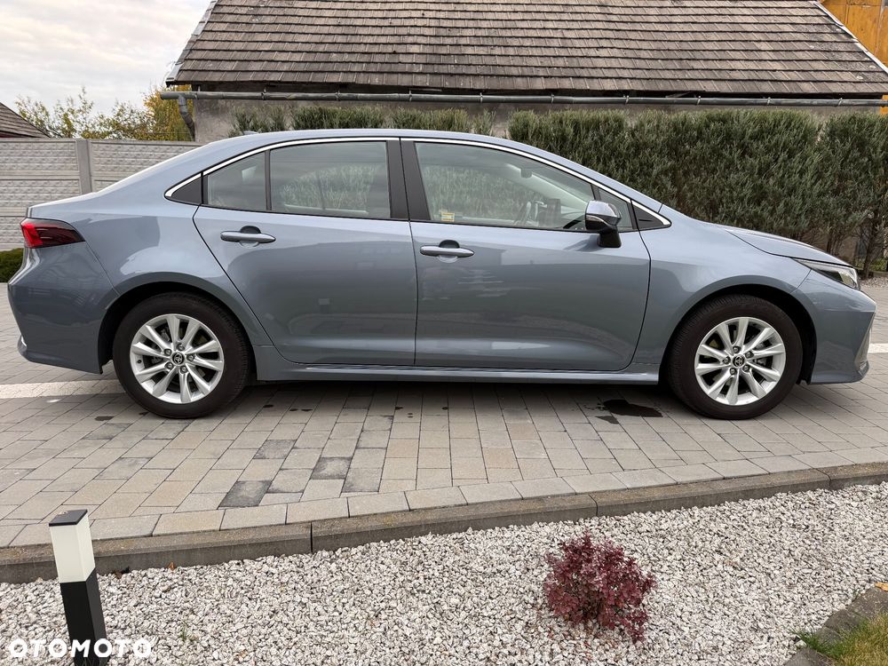 Toyota Corolla 2023 photo 2